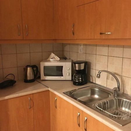 Central 2-Bedroom Luxury Apartment 伊拉克利翁 外观 照片
