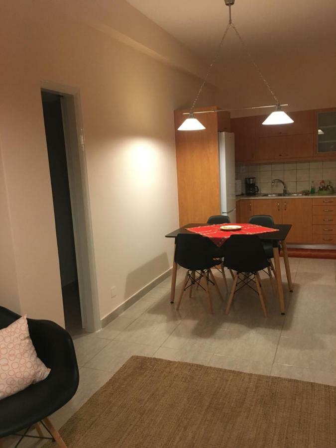 Central 2-Bedroom Luxury Apartment 伊拉克利翁 外观 照片