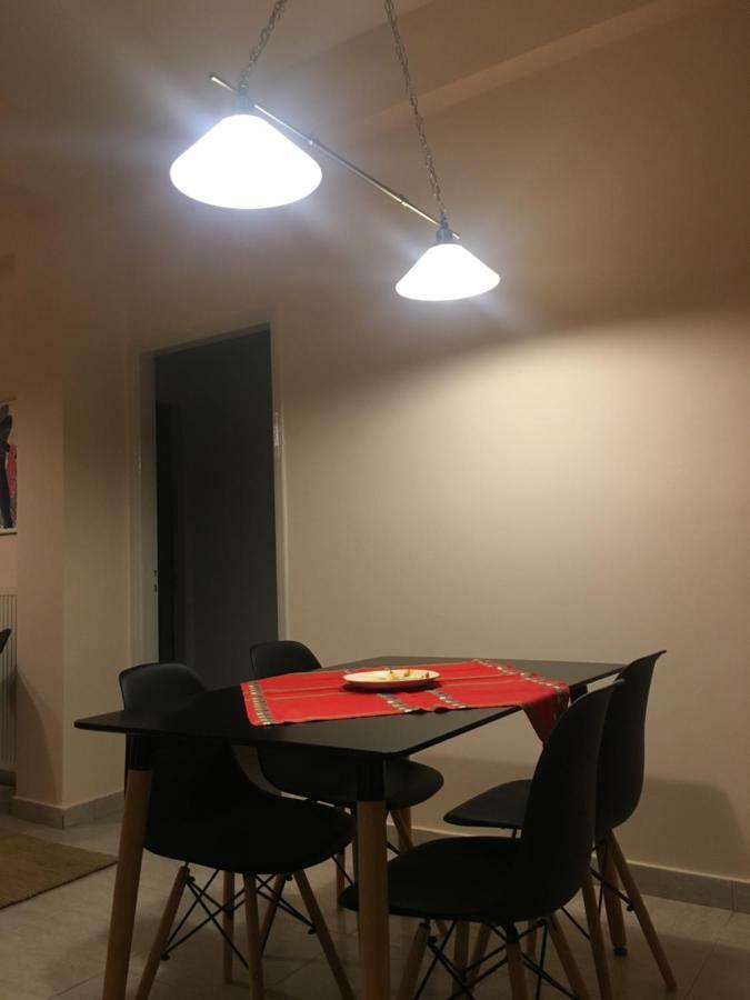 Central 2-Bedroom Luxury Apartment 伊拉克利翁 外观 照片