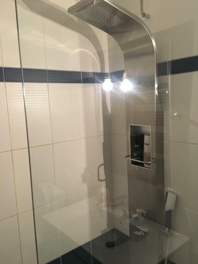 Central 2-Bedroom Luxury Apartment 伊拉克利翁 外观 照片