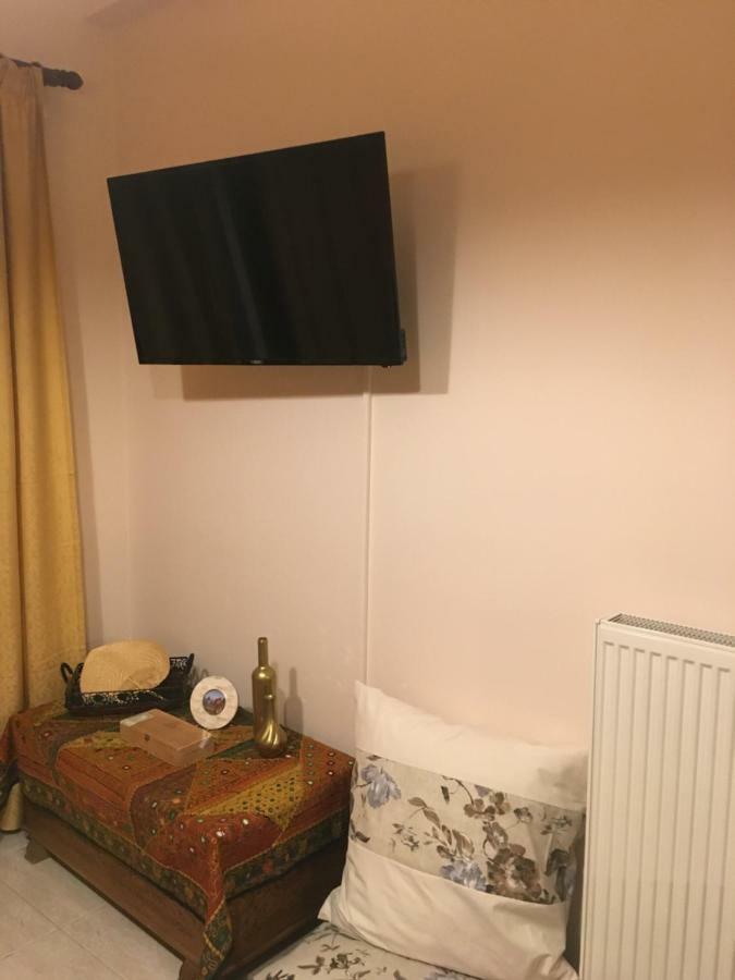Central 2-Bedroom Luxury Apartment 伊拉克利翁 外观 照片