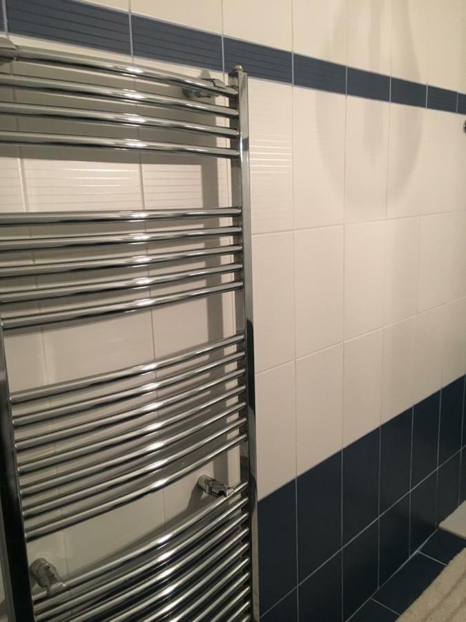 Central 2-Bedroom Luxury Apartment 伊拉克利翁 外观 照片