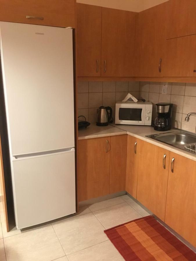 Central 2-Bedroom Luxury Apartment 伊拉克利翁 外观 照片