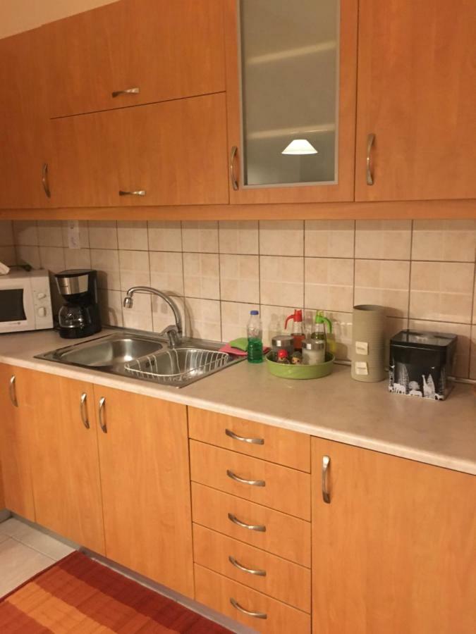 Central 2-Bedroom Luxury Apartment 伊拉克利翁 外观 照片
