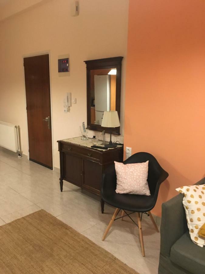 Central 2-Bedroom Luxury Apartment 伊拉克利翁 外观 照片
